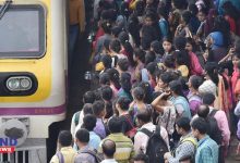 Photo of Mumbai Local : मुंबई लोकल में हर दिन जान का खतरा, भीड़ और हादसों ने यात्रियों की बढ़ाई चिंता लगातार