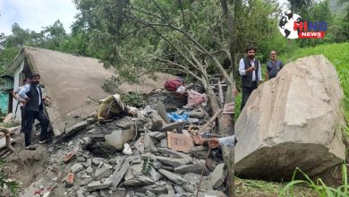 Photo of Chamba Landslide : चंबा में घर पर गिरा 10 टन विशाल पत्थर, लेंटर टूटा, बड़ा हादसा टला सुरक्षित