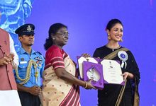 Photo of National Award : राष्ट्रीय पुरस्कार पाकर भावुक हुईं यामी गौतम, बोलीं मेहनत करते रहिए, एक दिन सपना जरूर पूरा होगा