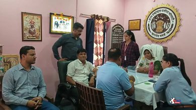 Photo of Bribe, EOW, NOC : पत्नी सरपंच, पति रिश्वत लेते गिरफ्तार, चार हजार रुपये लेकर एनओसी देने का था आरोप