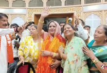 Photo of भाजपा की सरोज कंवर बनीं जयपुर नगर निगम की पहली महिला डिप्टी मेयर, कांग्रेस प्रत्याशी को हराया