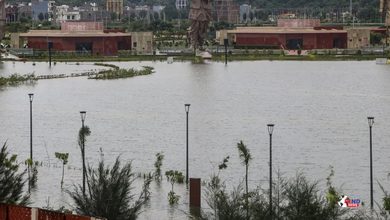 Photo of Flood Crisis : मानसून विदा फिर भी यूपी बिहार में बाढ़ का कहर, नदियां उफनीं, हजारों परिवार प्रभावित