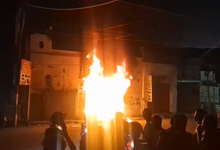 Photo of Fire Incident : बदायूं में अग्रवाल कार हाउस में भीषण आग, लाखों का नुकसान, पेट्रोल पंप के सामने मची दहशत