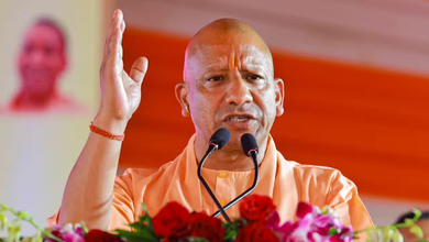Photo of UP Government Jobs: ‘हिंसक रिजीम चेंज’ में शामिल होने वालों को नहीं मिलेगी सरकारी नौकरी? योगी सरकार के नए नियम जानें