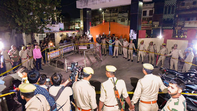Photo of लखनऊ ट्रिपल मर्डर: नए वीडियो में पिस्टल की मैगजीन बदलकर फायरिंग करता दिखा आरोपी ऋषभ शुक्ला, वारदात के बाद बोला- आत्मरक्षा में चलाई गोली