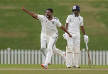 Photo of IND vs NZ: न्यूजीलैंड के खिलाफ वनडे सीरीज से बाहर हुए प्रसिद्ध कृष्णा, आकिब नबी को मिला मौका