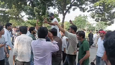 Photo of AMU Elections : एएमयू छात्रसंघ चुनाव की घोषणा से छात्रों में खुशी, पूर्व सचिव शाहज़ेब अहमद आशु ने किया स्वागत