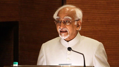 Photo of हामिद अंसारी से पद्म श्री वापस लेने की मांग, हिंदू सेना ने अमित शाह को लिखा पत्र